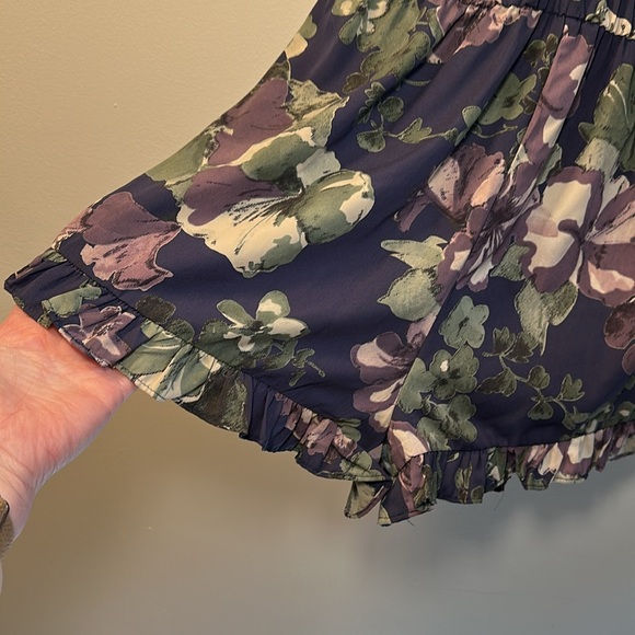 Women’s Illa Illa Navy Blue/Floral Long Sleeve Open Back Romper Size M - Picture 4 of 8